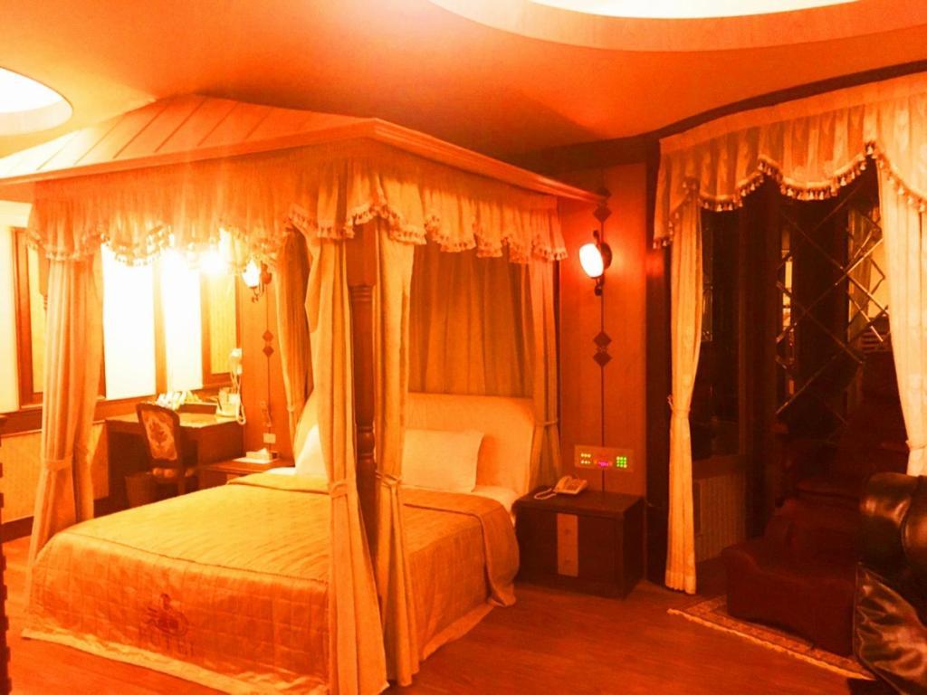 Swan Lake Motel Гуйшан Екстер'єр фото